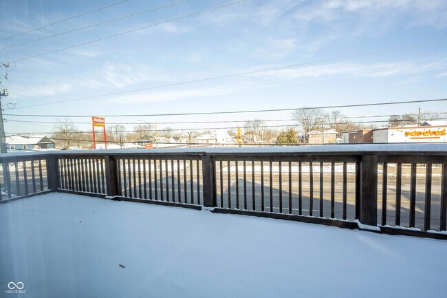 Building Photo - 3157 E Washington St