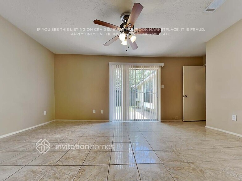 Building Photo - 22610 Meadowgate Dr