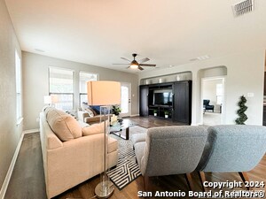 Building Photo - 8134 Emmeline Dr