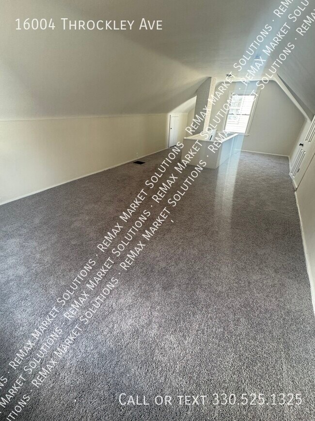 Building Photo - 16004 Throckley Ave