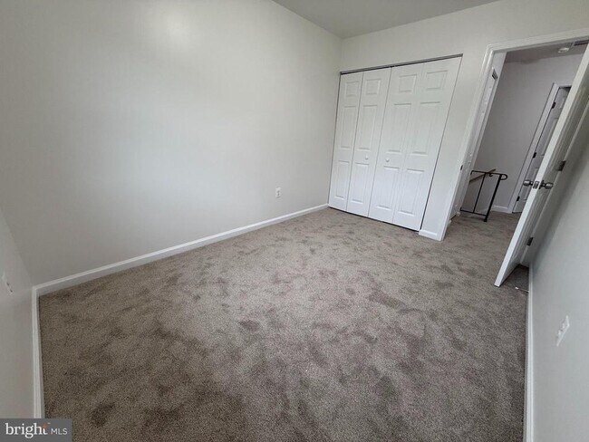 Building Photo - 7308 E Springbrook Ct