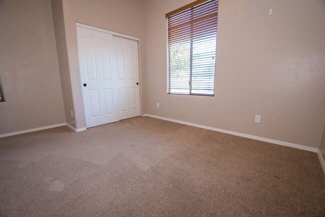 Building Photo - Beautiful Custom Home with 4 Bedrooms, 2 Bath, 3 Car Garage, Central A/C