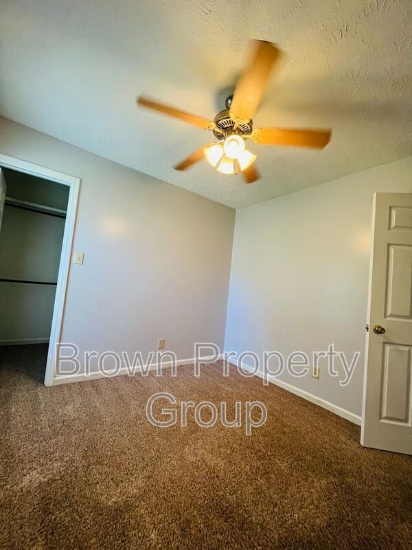 Building Photo - 121 Sprucepine Dr