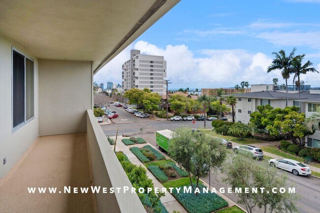 Building Photo - Renovated Banker's Hill 2 Bedroom at Laure...