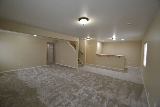 Building Photo - 3885 Cherry Plum Dr