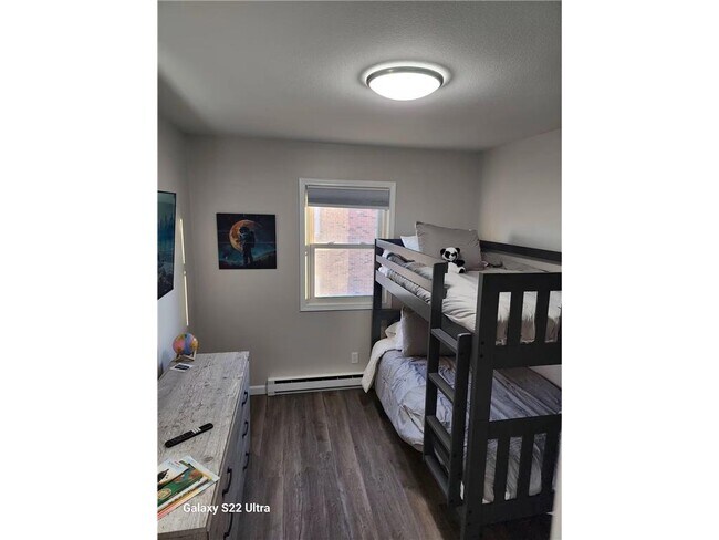 Building Photo - 114 Lake Ave S