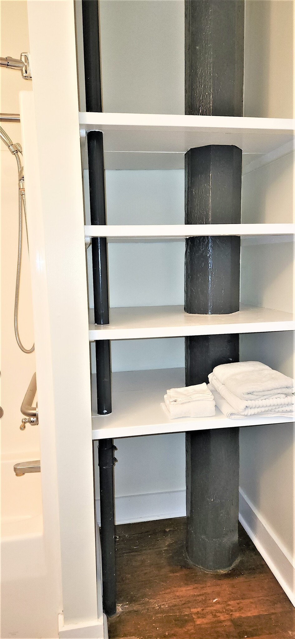 Private Bath Storage - 1535 Caraleigh Mills Ct