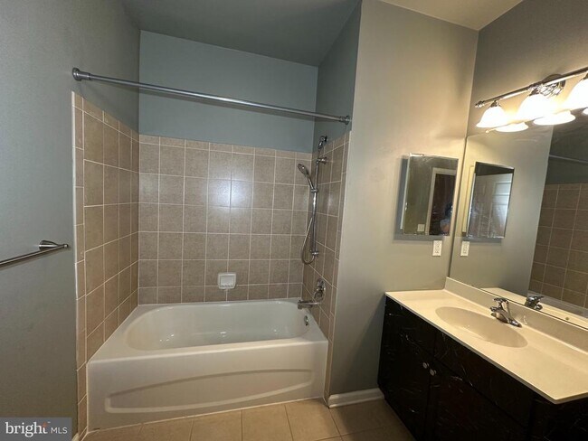 Building Photo - 416 Masterson Ct