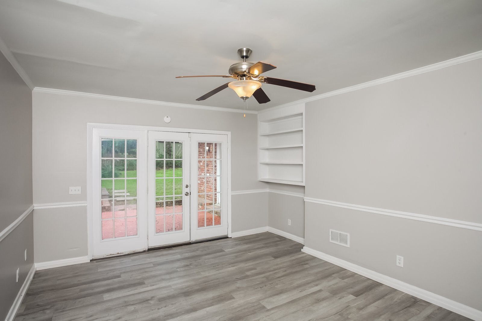 Building Photo - 6824 Eastbrook Rd