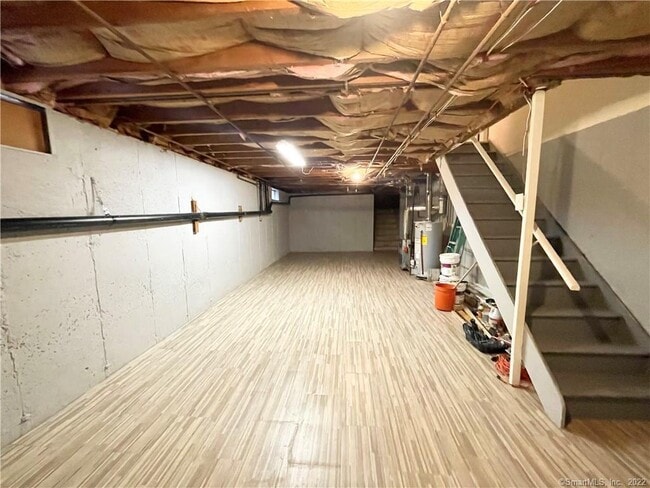 Building Photo - 81 Birdsey St