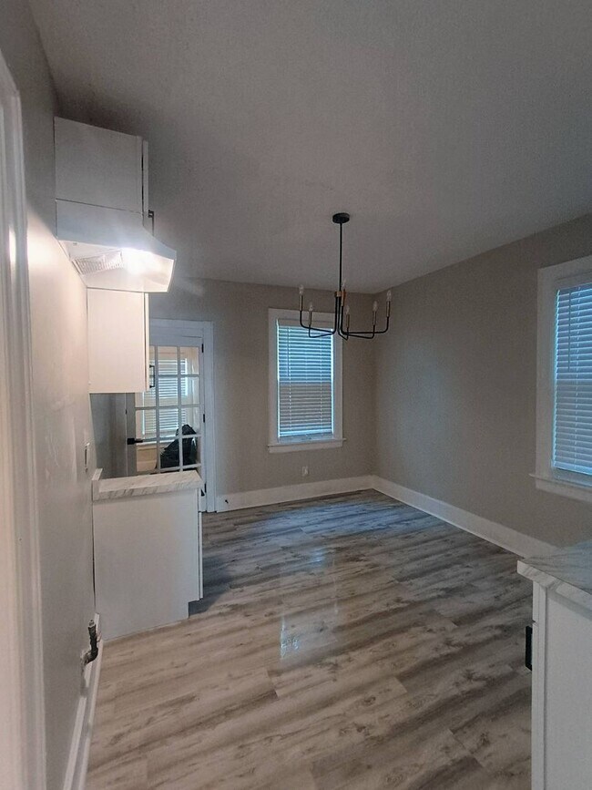 Building Photo - Charming 4-Bedroom Home in Harambee