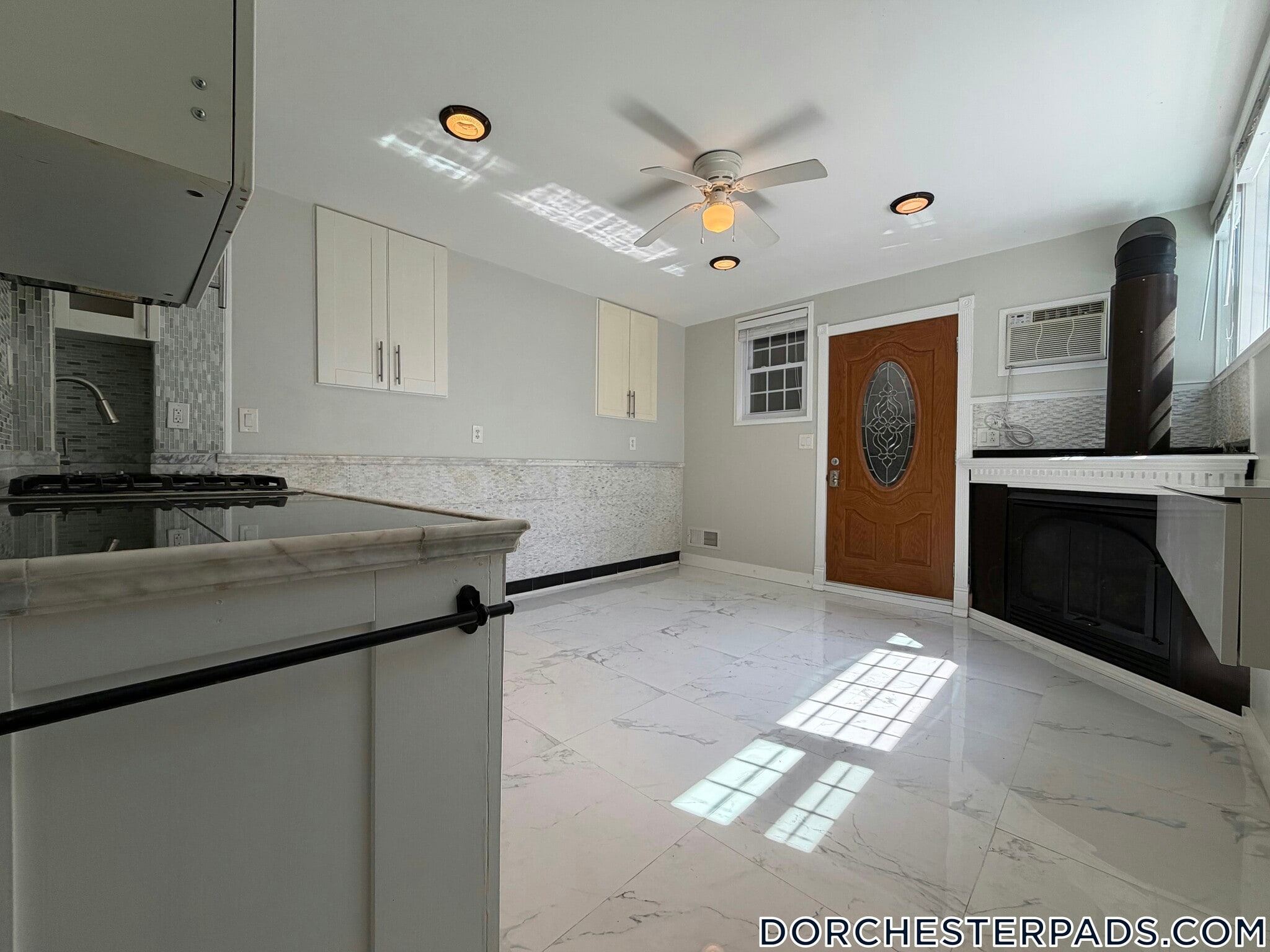 Building Photo - 235 Savin Hill Ave