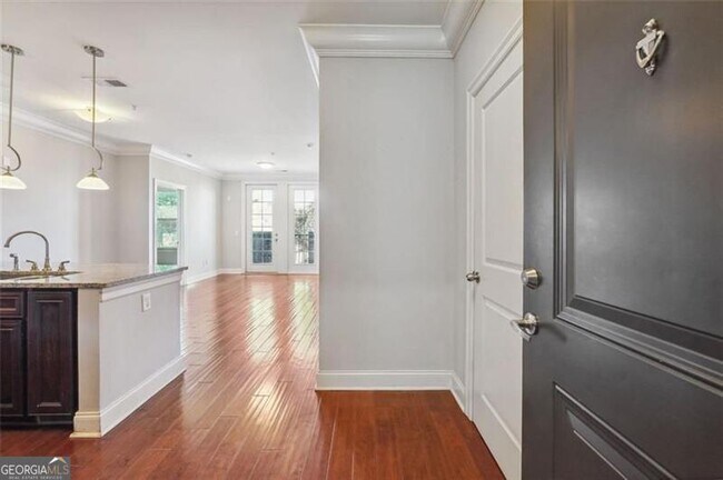 Building Photo - 901 Abernathy Rd NE