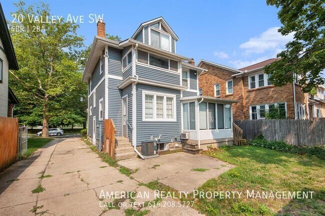 Building Photo - 20 Valley Ave SW