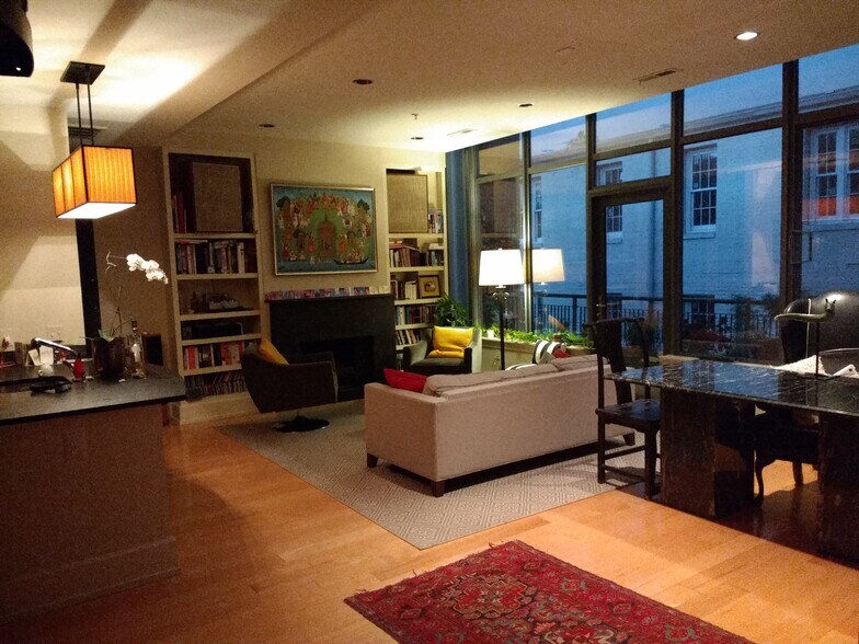 Building Photo - 2516 Q St NW