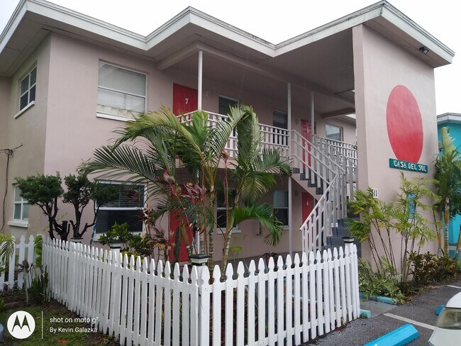 Building Photo - 311 Avanda Ct