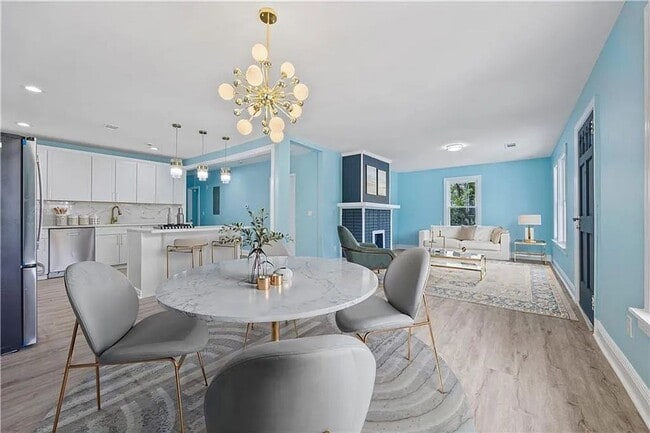 Building Photo - Move In by 5/1 & Save $500 OFF MAY Rent — Fully Renovated Gem!!!