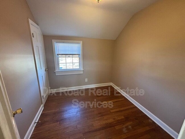 Building Photo - 3600 Grand Ave