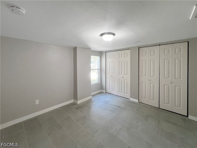 Building Photo - 1615 Evans Ave