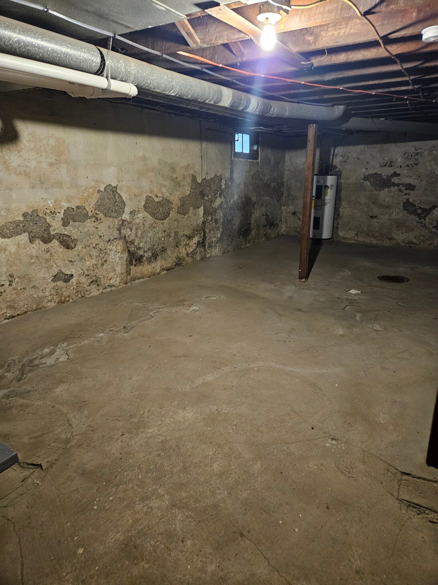 Building Photo - 521 E 3rd St