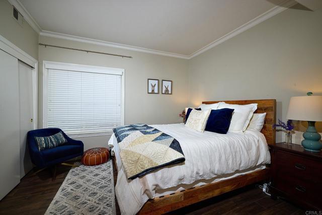 Building Photo - 10865 Bonjon Ln