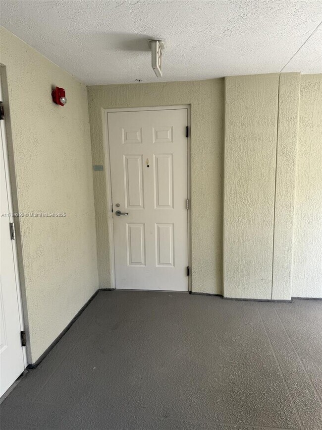 Building Photo - 7275 SW 89th St
