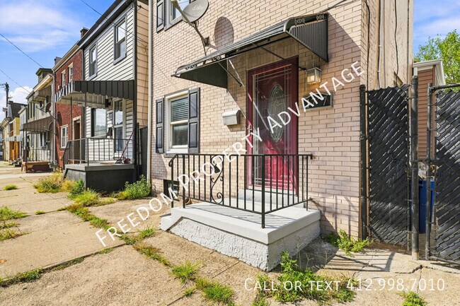 Building Photo - 1717 Sidney St