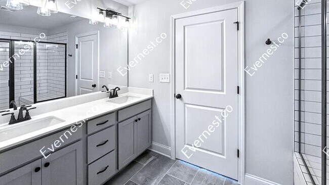 Building Photo - 428 Stovall Pl