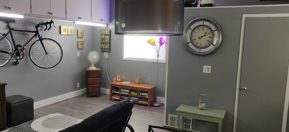 Building Photo - 318 107th St SW