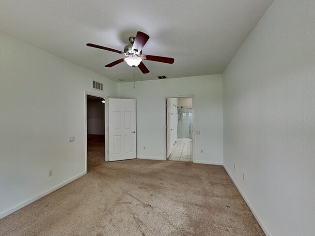 Building Photo - 5049 Maxon Terrace