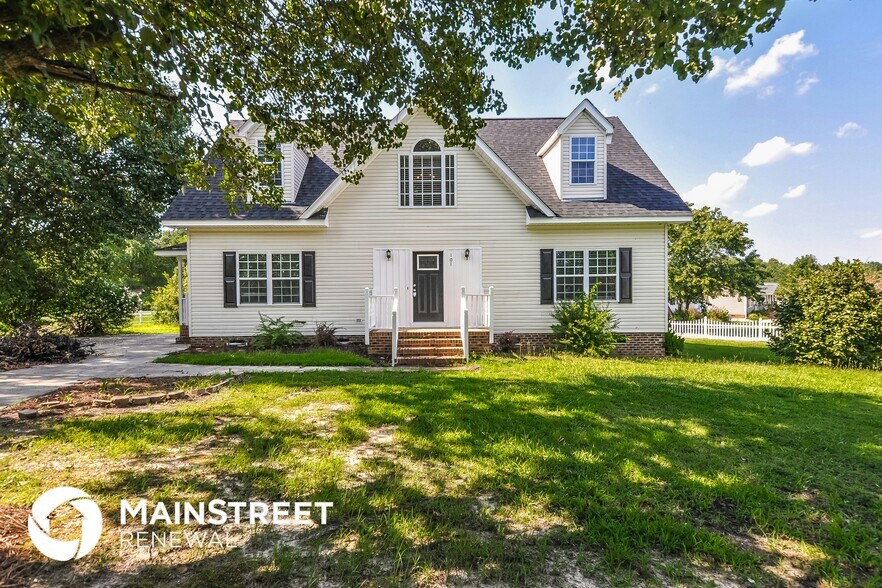 Primary Photo - 101 Clearwater Dr