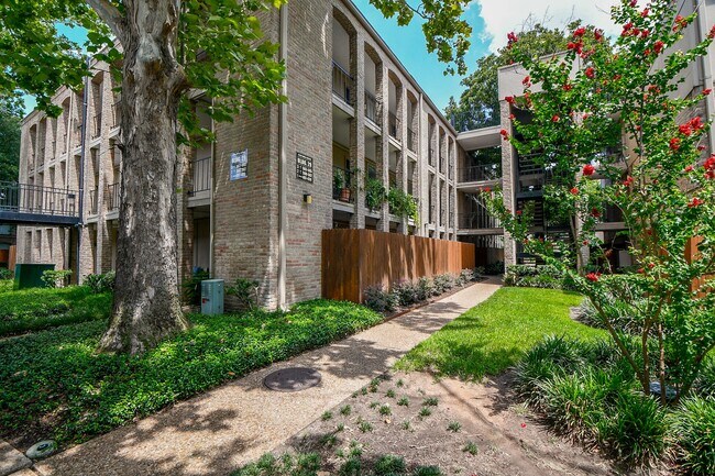 Building Photo - 4635 Wild Indigo St