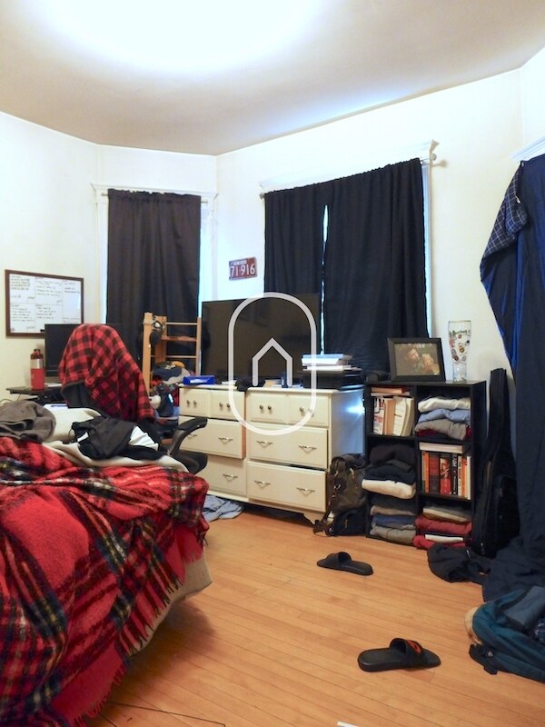 Building Photo - 336 Faneuil St