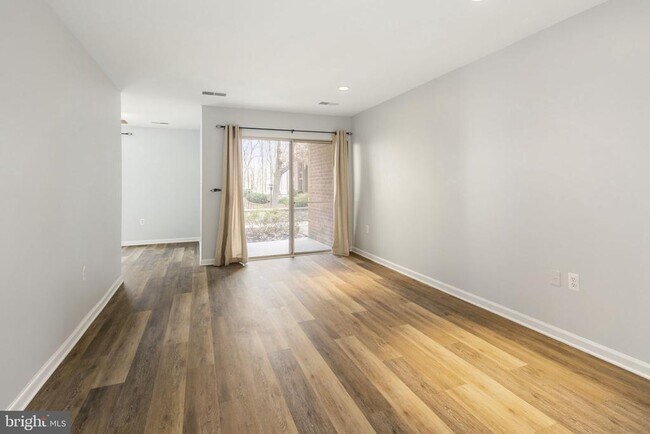 Building Photo - 3354 Woodburn Rd