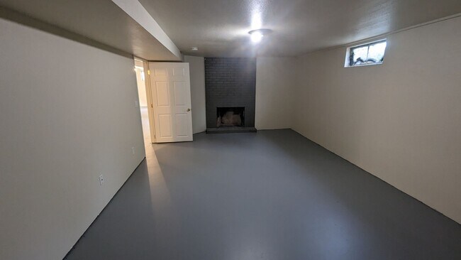 Building Photo - Spacious Three Bedroom with Large Backyard...