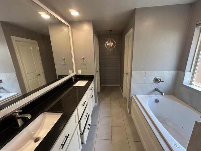 Building Photo - 3604 Judy Lynn Cir