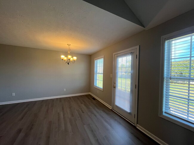 Building Photo - Three bedroom home in Northridge Subdivision