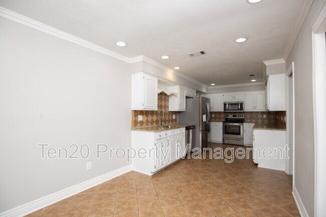 Building Photo - 6820 Panstone Dr