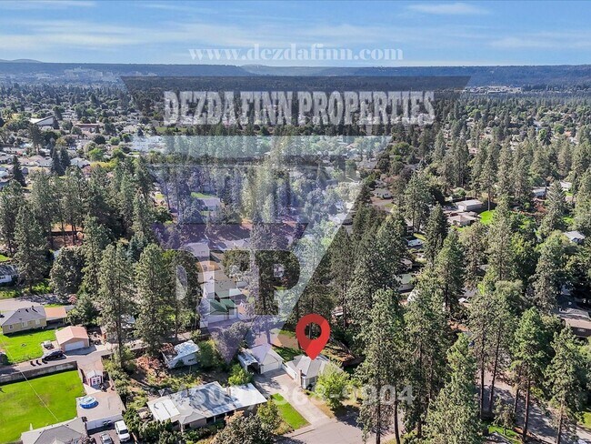 Building Photo - Charming Shadle District 3 bedroom with RV...