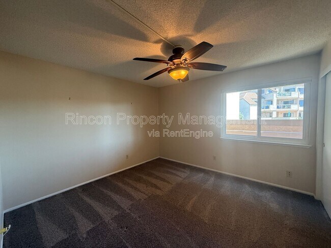 Building Photo - 556 Terrace View Pl