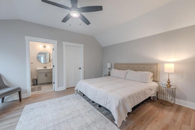 Building Photo - 8838 Eliot Dr