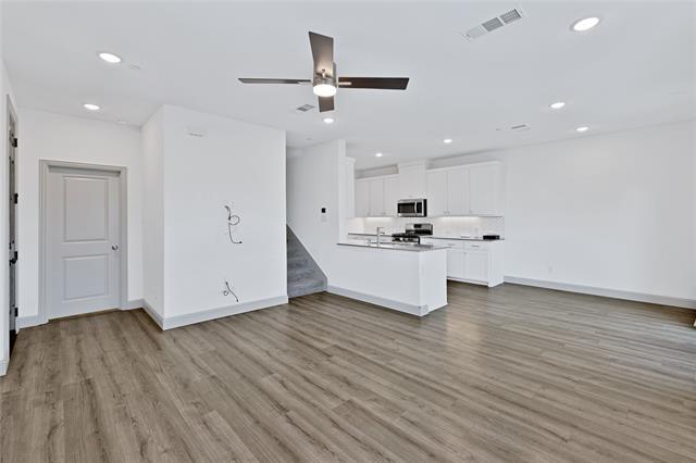 Building Photo - 1320 Hill Country Pl