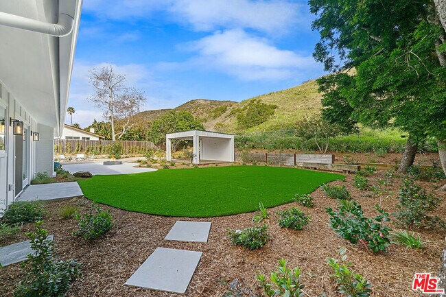 Building Photo - 6174 Paseo Cyn Dr