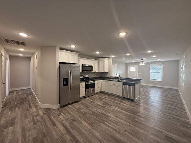 Building Photo - 5236 Hubble Cv Dr