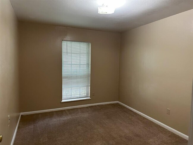 Building Photo - 11323 Sageway Dr