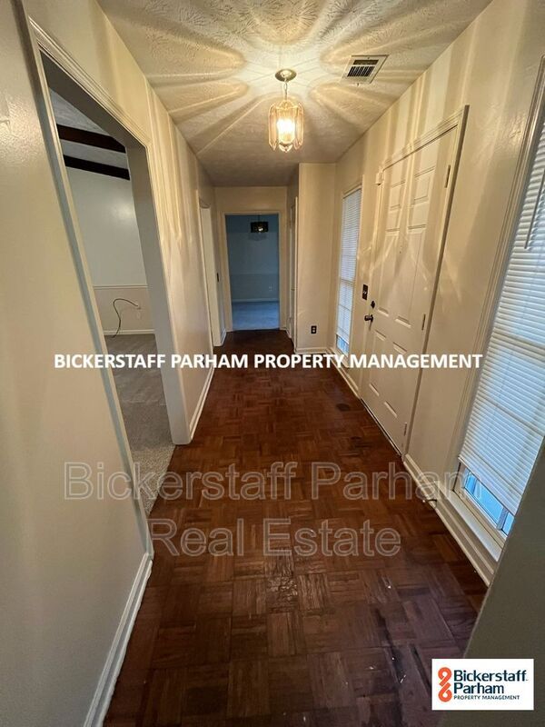 Building Photo - 917 Rim Rock Trail