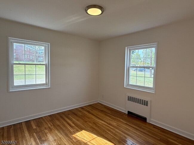 Building Photo - 13 W Roselle Ave