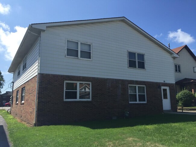 Primary Photo - 610 2nd St