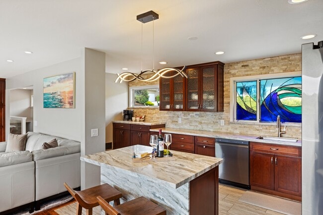 Building Photo - 3035 Ribera Rd