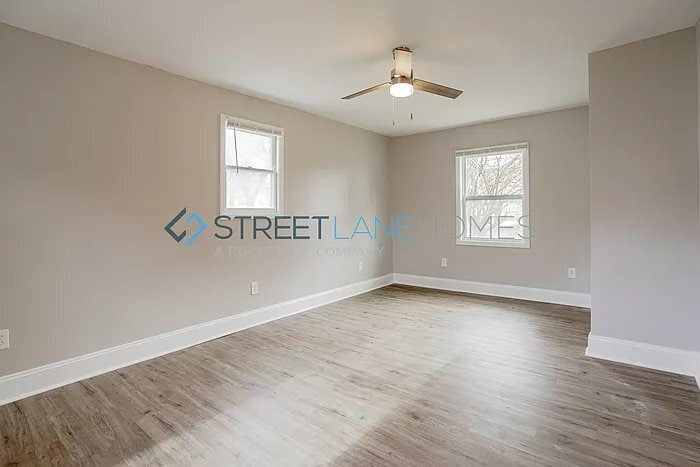 Building Photo - 565 Alamo St